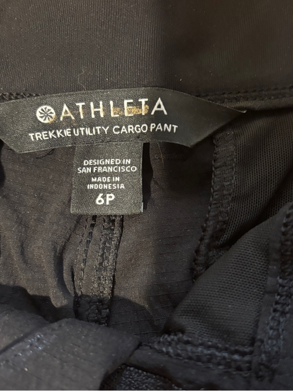 Athleta Black Women's tech Pants with Cargo Pocket - Picture 2 of 9